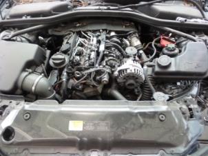 Motor van een BMW 5 serie Touring (E61) 520d 16V Corporate Lease 2010