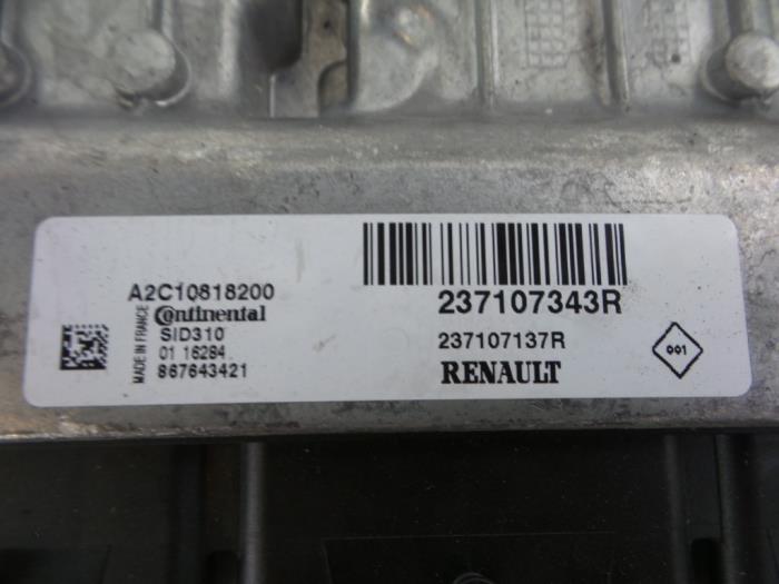 Injection computer from a Renault Megane IV Estate (RFBK) 1.5 Energy dCi 110 2016