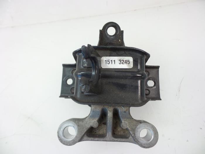 Used Engine mount Opel Karl 1.0 12V Price € 30,00 Margin scheme offered by Autobedrijf Broekhuis B.V.