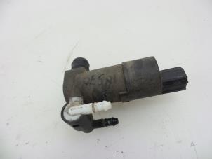 Used Windscreen washer pump Ford Transit Custom 2.2 TDCi 16V Price € 12,10 Inclusive VAT offered by Autobedrijf Broekhuis B.V.