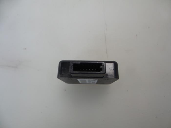 Antena GPS de un Ford Focus 3 Wagon 1.6 TDCi ECOnetic 2012