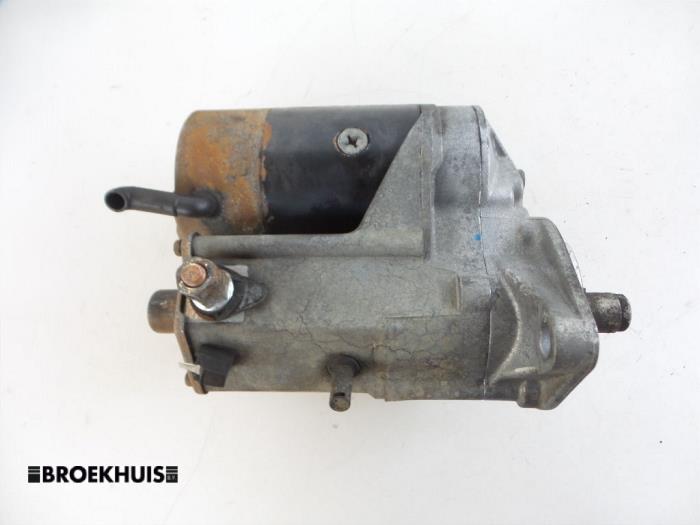 Used Starter Toyota Hilux IV 2.5 D4-D 16V Price € 96,80 Inclusive VAT offered by Autobedrijf Broekhuis B.V.