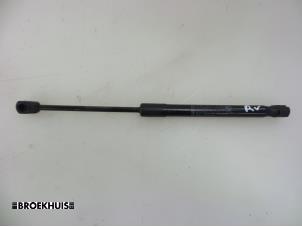 Used Bonnet gas strut, right BMW 2 serie Active Tourer (F45) 218d 2.0 TwinPower Turbo 16V Price € 15,00 Margin scheme offered by Autobedrijf Broekhuis B.V.