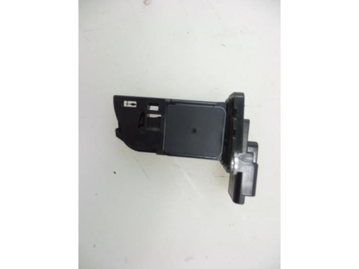 Gebrauchte Luftmassenmesser Peugeot 308 SW (L4/L9/LC/LJ/LR) 1.6 BlueHDi 120 Preis € 15,00 Margenregelung angeboten von Autobedrijf Broekhuis B.V.