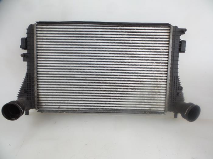 Usagé Intercooler Volkswagen Touran (1T1/T2) 2.0 TDI 16V 140 Prix € 40,00 Règlement à la marge proposé par Autobedrijf Broekhuis B.V.