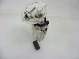 Used Electric fuel pump Opel Astra H SW (L35) 1.8 16V Price € 40,00 Margin scheme offered by Autobedrijf Broekhuis B.V.