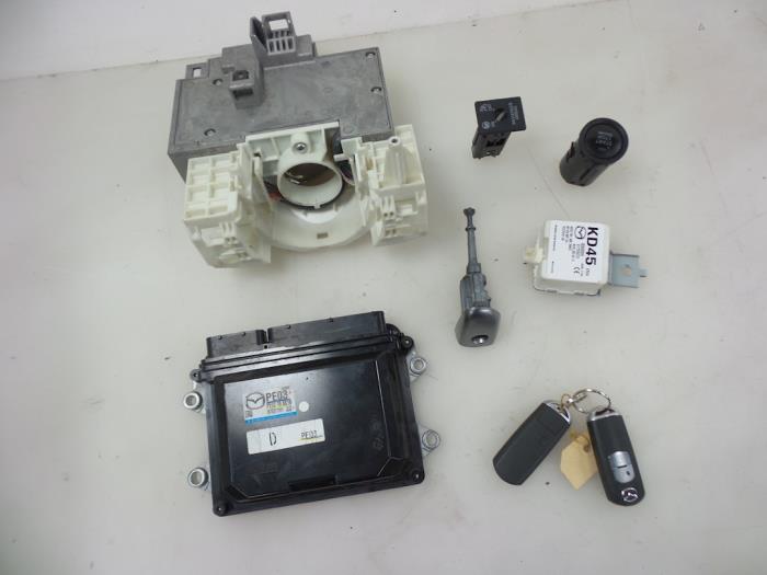 Used Injection computer Mazda CX-5 I (KE,GH) 2.0 SkyActiv-G 165 16V 2WD Price € 250,00 Margin scheme offered by Autobedrijf Broekhuis B.V.