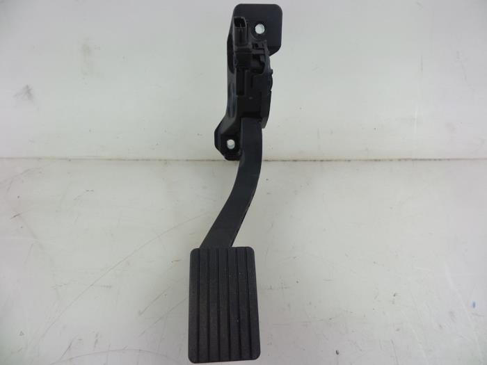 Accelerator pedal from a Mitsubishi Space Star (A0) 1.0 12V 2018