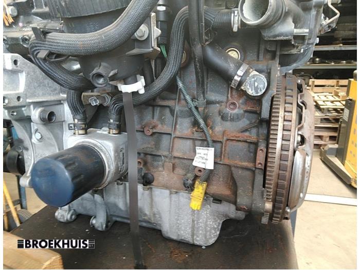 Engine from a Peugeot 206 (2A/C/H/J/S) 2.0 XS,XT HDi 2005