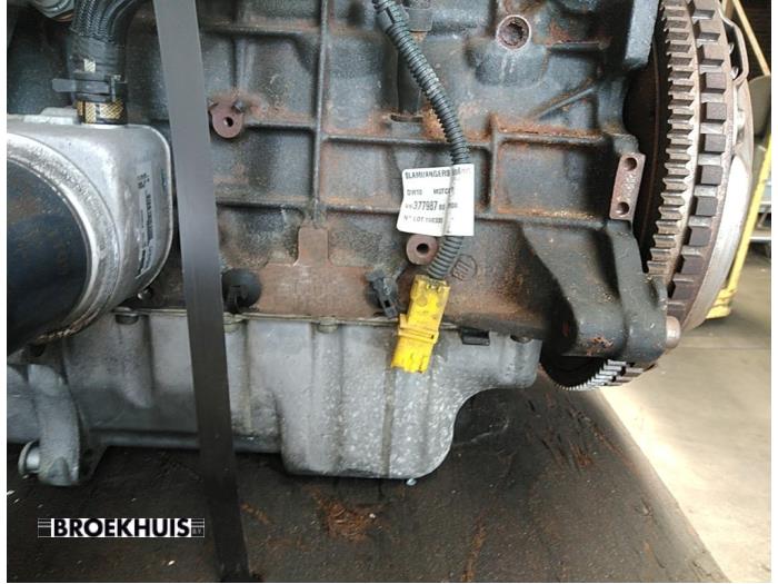Engine from a Peugeot 206 (2A/C/H/J/S) 2.0 XS,XT HDi 2005
