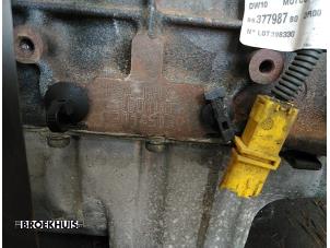 Engine from a Peugeot 206 (2A/C/H/J/S) 2.0 XS,XT HDi 2005