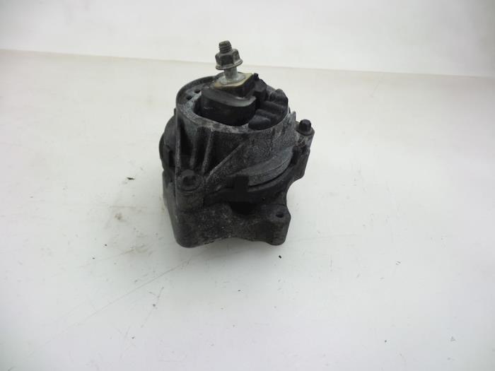 Gebrauchte Motorlager BMW 1 serie (F20) 118i 1.5 TwinPower 12V Preis € 25,00 Margenregelung angeboten von Autobedrijf Broekhuis B.V.