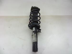 Used Front shock absorber rod, right Volkswagen Touran (1T3) 2.0 TDI 16V 140 Price € 70,00 Margin scheme offered by Autobedrijf Broekhuis B.V.
