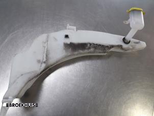 Used Front windscreen washer reservoir Ford Transit Connect 1.8 TDdi LWB Euro 4 Price € 24,20 Inclusive VAT offered by Autobedrijf Broekhuis B.V.