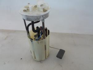 Used Electric fuel pump Peugeot Boxer (244) 2.0 HDi Price € 72,60 Inclusive VAT offered by Autobedrijf Broekhuis B.V.
