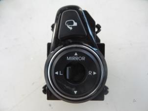 Used Mirror switch Hyundai i40 CW (VFC) 1.7 CRDi 16V Price € 15,00 Margin scheme offered by Autobedrijf Broekhuis B.V.