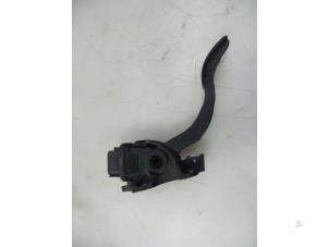 Used Accelerator pedal Volvo V70 (BW) 1.6 DRIVe,D2 Price € 30,00 Margin scheme offered by Autobedrijf Broekhuis B.V.