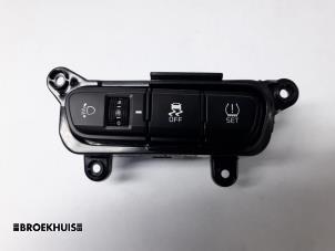 Used AIH headlight switch Kia Picanto (JA) 1.0 12V Price € 15,00 Margin scheme offered by Autobedrijf Broekhuis B.V.