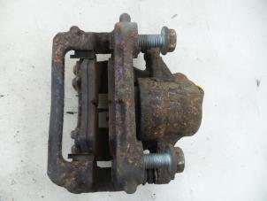 Used Rear brake calliper, left Volkswagen Crafter 2.5 TDI 30/35/50 Price € 42,35 Inclusive VAT offered by Autobedrijf Broekhuis B.V.