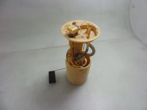 Used Electric fuel pump Volkswagen Crafter 2.5 TDI 30/35/50 Price € 72,60 Inclusive VAT offered by Autobedrijf Broekhuis B.V.