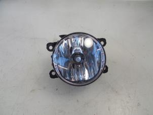 Used Fog light, front right Renault Clio IV Estate/Grandtour (7R) 1.5 Energy dCi 90 FAP Price € 20,00 Margin scheme offered by Autobedrijf Broekhuis B.V.