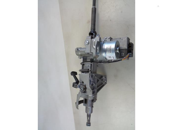 Electric power steering unit from a Renault Clio IV Estate/Grandtour (7R) 1.5 Energy dCi 90 FAP 2014