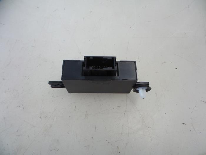 Begagnade Elspegelmodul Citroen C4 Picasso (3D/3E) 1.6 BlueHDI 120 Pris € 20,00 Marginaltabell erbjuds av Autobedrijf Broekhuis B.V.