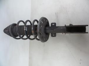 Used Front shock absorber rod, right Citroen C4 Picasso (3D/3E) 1.6 BlueHDI 120 Price € 50,00 Margin scheme offered by Autobedrijf Broekhuis B.V.