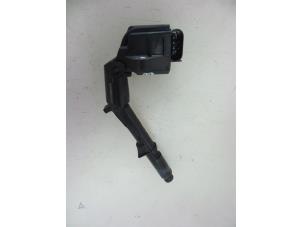 Used Ignition coil Mercedes C (W205) C-350 e 2.0 16V Price € 20,00 Margin scheme offered by Autobedrijf Broekhuis B.V.