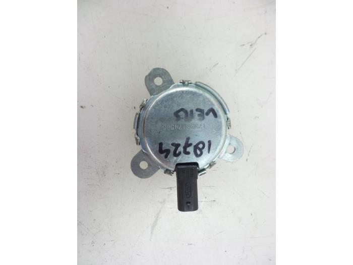 Gebrauchte Nockenwelle Sensor Ford Fiesta 7 1.0 EcoBoost 12V 100 Preis € 15,00 Margenregelung angeboten von Autobedrijf Broekhuis B.V.