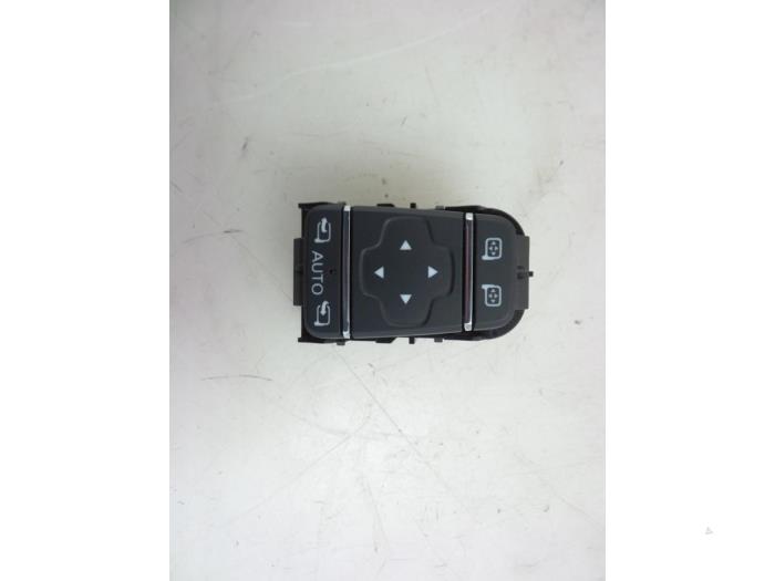 Mirror switch from a Renault Clio IV (5R) 1.2 TCE 16V GT EDC 2018