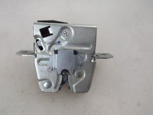 Used Tailgate lock mechanism Mercedes A (W176) 1.8 A-180 CDI 16V Autom. Price € 40,00 Margin scheme offered by Autobedrijf Broekhuis B.V.