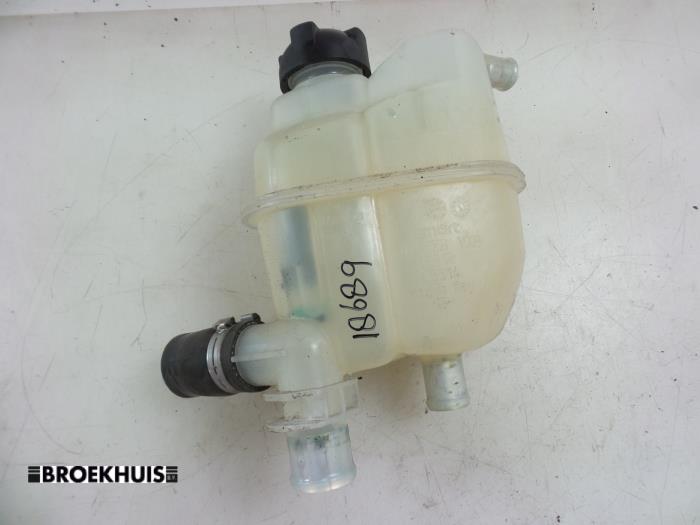 Expansion vessel from a Smart Fortwo Cabrio (450.4) 0.7 2007