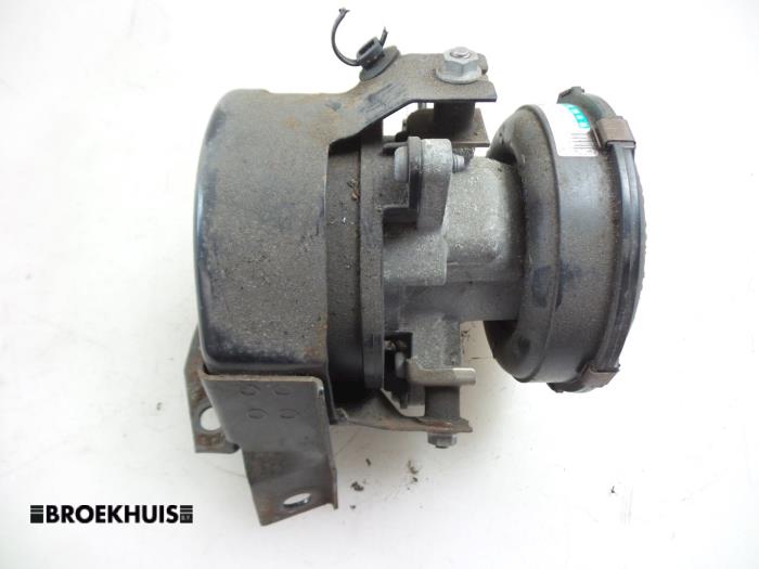 Secondary pump from a Smart Fortwo Cabrio (450.4) 0.7 2007