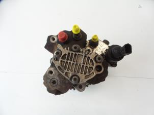 Used Mechanical fuel pump Opel Vivaro 1.9 DTI 16V Price € 90,75 Inclusive VAT offered by Autobedrijf Broekhuis B.V.