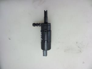 Used Headlight washer pump BMW 3 serie Touring (E91) 325d 24V Price € 15,00 Margin scheme offered by Autobedrijf Broekhuis B.V.