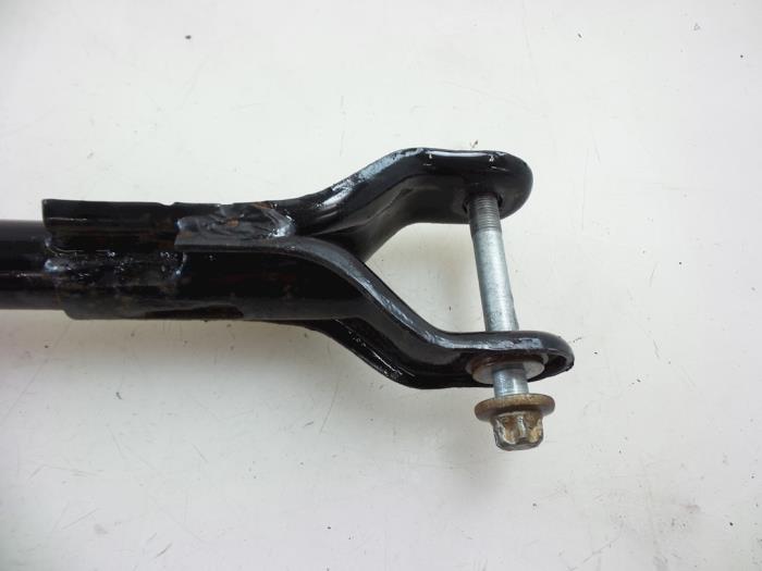 Rear wishbone, left from a Opel Combo 1.3 CDTI 16V 2018