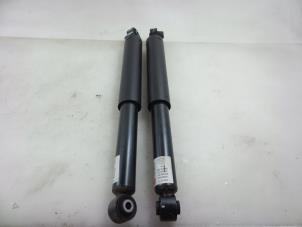 Used Shock absorber kit Opel Combo 1.3 CDTI 16V Price € 84,70 Inclusive VAT offered by Autobedrijf Broekhuis B.V.