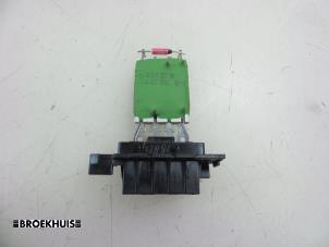 Used Heater resistor Opel Combo 1.3 CDTI 16V Price € 18,15 Inclusive VAT offered by Autobedrijf Broekhuis B.V.