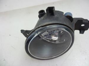 Used Fog light, front right Renault Clio III Estate/Grandtour (KR) 1.2 16V TCE 100 Price € 15,00 Margin scheme offered by Autobedrijf Broekhuis B.V.