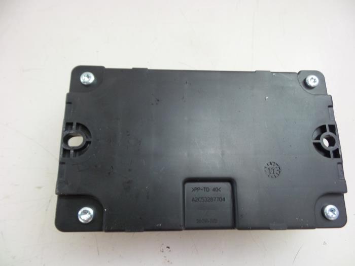 Module (miscellaneous) from a Renault Clio III Estate/Grandtour (KR) 1.2 16V TCE 100 2011