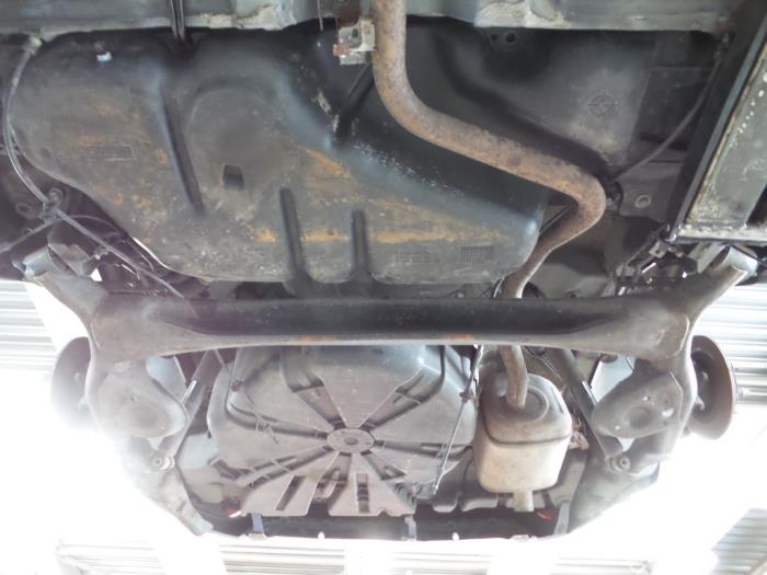 Gebrauchte Hinterachse Vorderradantrieb Renault Megane III Grandtour (KZ) 1.6 Energy dCi 130 Preis € 100,00 Margenregelung angeboten von Autobedrijf Broekhuis B.V.