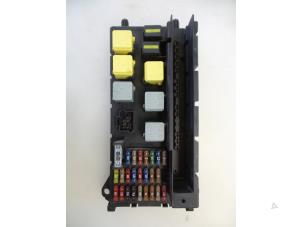 Used Fuse box Volkswagen Crafter 2.0 TDI 16V Price € 60,50 Inclusive VAT offered by Autobedrijf Broekhuis B.V.