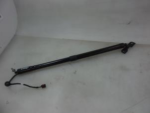Used Rear gas strut, right Ford C-Max (DXA) 1.6 SCTi 16V Price € 95,00 Margin scheme offered by Autobedrijf Broekhuis B.V.