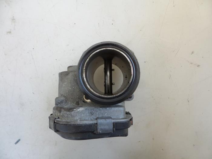 Gebrauchte Drosselklappengehäuse Citroen C4 Picasso (3D/3E) 1.6 e-HDi 115 Preis € 20,00 Margenregelung angeboten von Autobedrijf Broekhuis B.V.