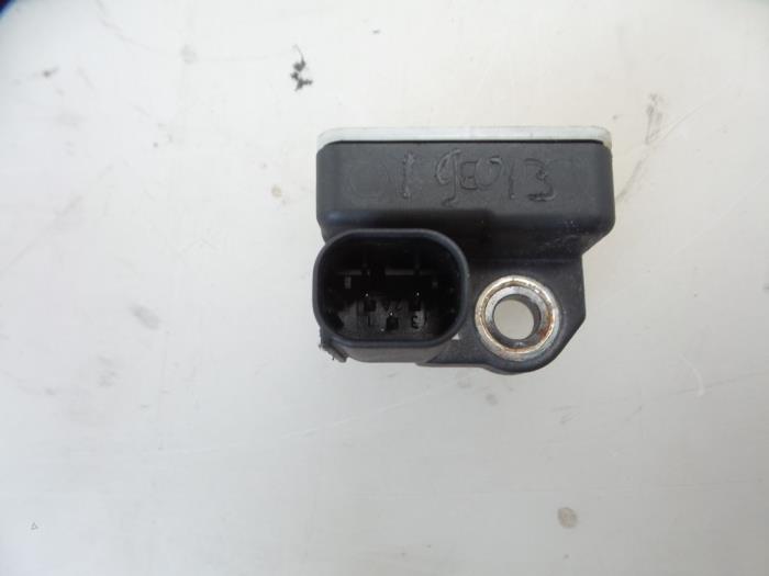 Begagnade Sensor (övriga) Mercedes E (W212) E-350 CDI V6 24V BlueEfficiency Pris € 15,00 Marginaltabell erbjuds av Autobedrijf Broekhuis B.V.