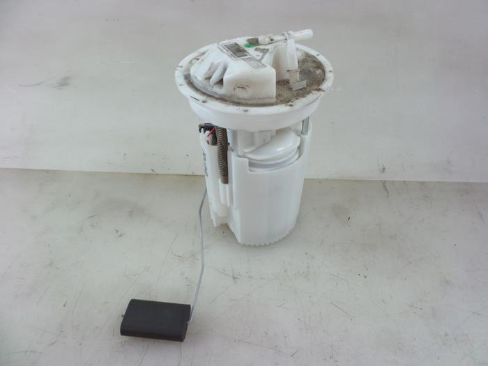Usagé Pompe d'injection Ford Fiesta 6 (JA8) 1.0 Ti-VCT 12V 65 Prix € 35,00 Règlement à la marge proposé par Autobedrijf Broekhuis B.V.