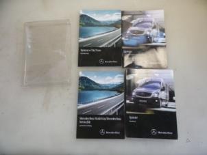 Usagé Livret d'instructions Mercedes Sprinter 3,5t (906.63) 313 CDI 16V Prix € 24,20 Prix TTC proposé par Autobedrijf Broekhuis B.V.