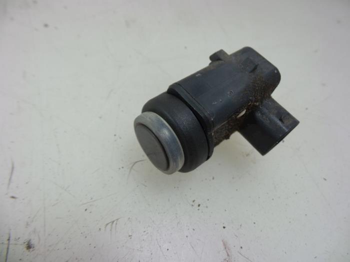 Usados Sensor PDC Saab 9-3 II Sport Sedan (YS3F) 1.9 TiD Precio € 20,00 Norma de margen ofrecido por Autobedrijf Broekhuis B.V.