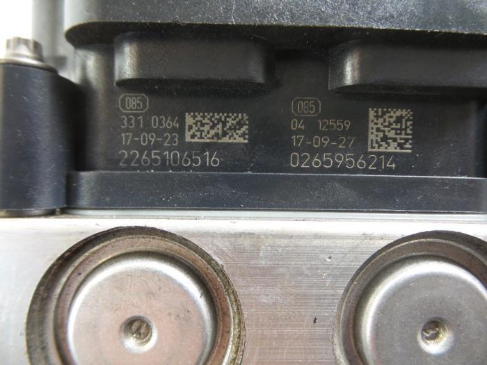 Pompe ABS d'un Iveco New Daily VI 33S14, 35C14, 35S14 2017